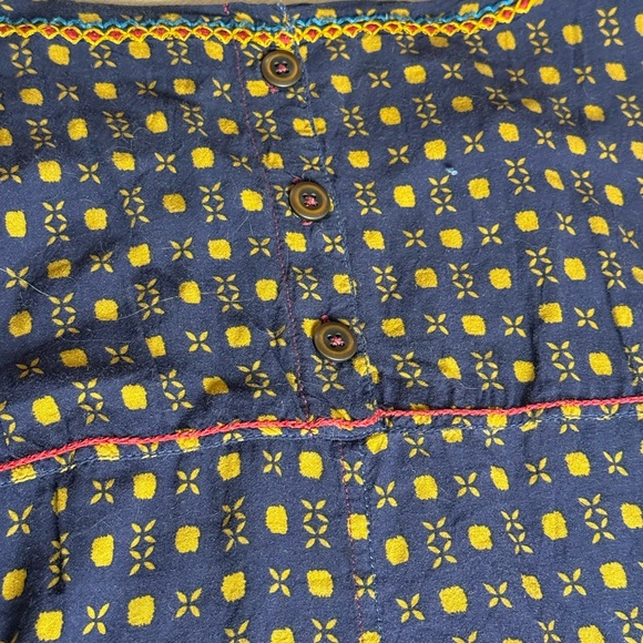 Holding Horses Anthropologie Navy Embroidered Boho Western Top Size 12 - Picture 13 of 14